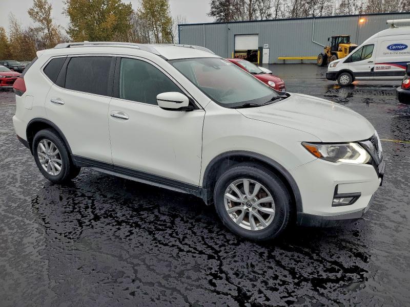 KNMAT2MVXKP500190 - 2019 NISSAN ROGUE S WHITE photo 4