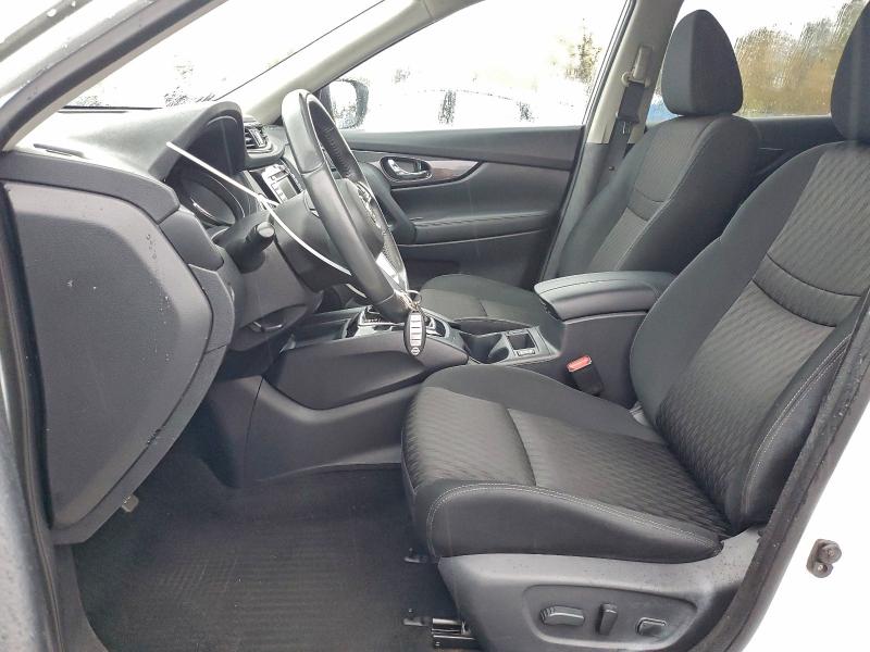 KNMAT2MVXKP500190 - 2019 NISSAN ROGUE S WHITE photo 7