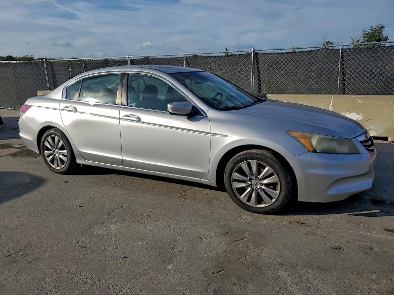1HGCP2F89CA161450 - 2012 HONDA ACCORD EXL SILVER photo 4