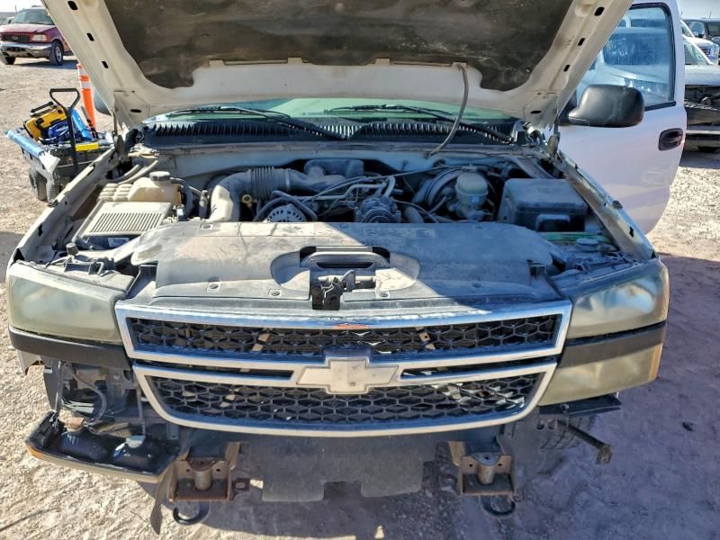 1GCEC19X47Z166949 - 2007 CHEVROLET SILVERADO C1500 CLASSIC WHITE photo 11