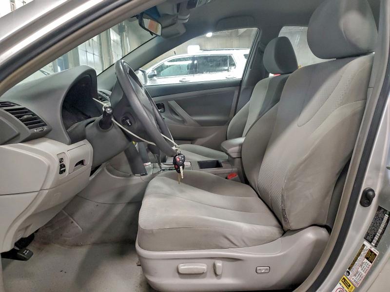 4T4BE46K09R122956 - 2009 TOYOTA CAMRY BASE SILVER photo 7