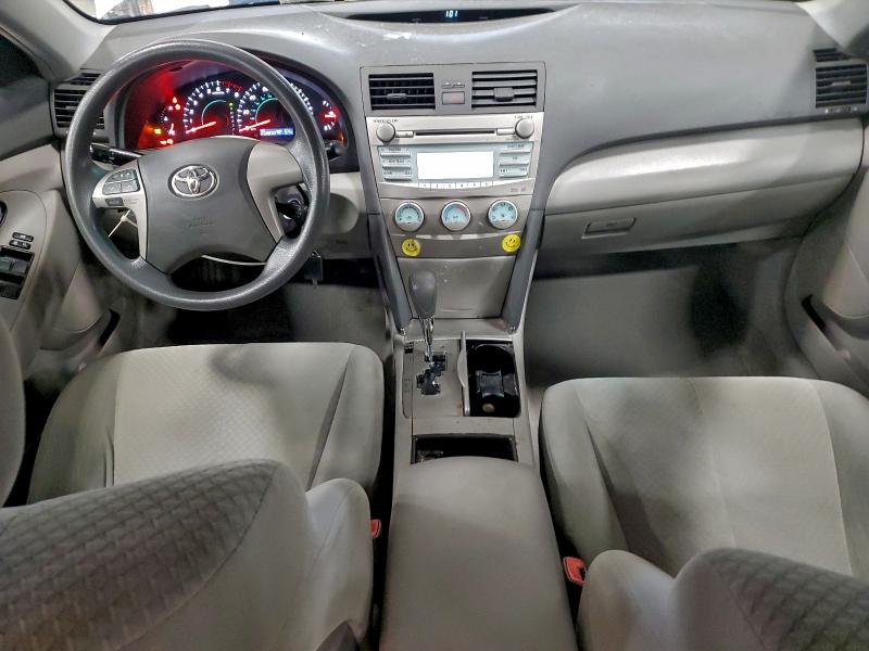 4T4BE46K09R122956 - 2009 TOYOTA CAMRY BASE SILVER photo 8