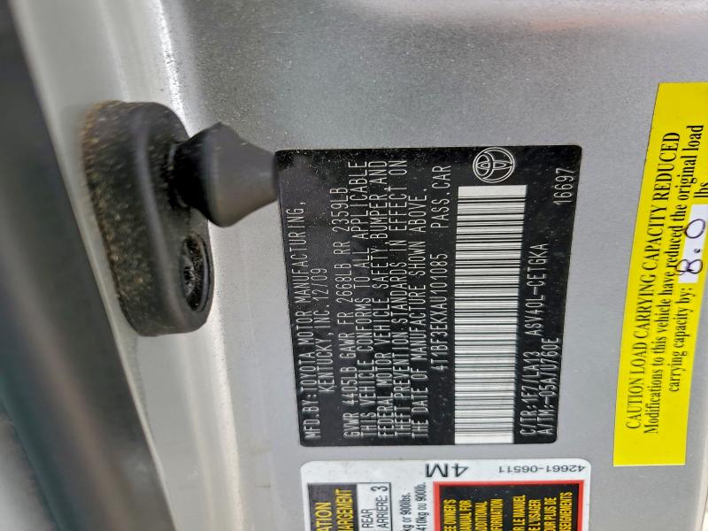 4T1BF3EKXAU101085 - 2010 TOYOTA CAMRY BASE Argent photo 12