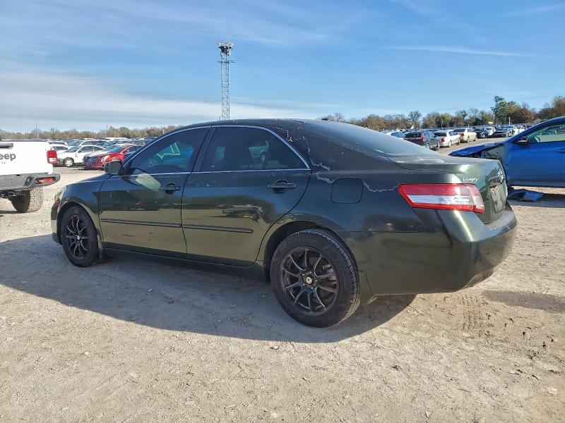4T1BF3EK4BU721108 - 2011 TOYOTA CAMRY BASE GREEN photo 2
