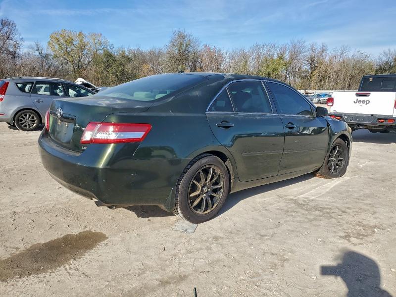 4T1BF3EK4BU721108 - 2011 TOYOTA CAMRY BASE GREEN photo 3