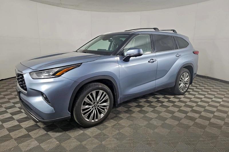 2023 TOYOTA HIGHLANDER L, null