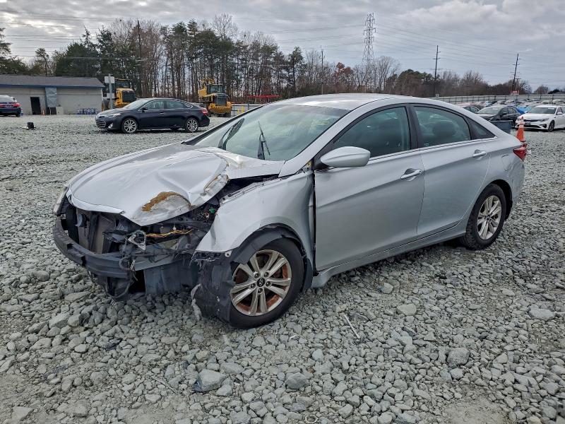 2013 HYUNDAI SONATA GLS, 
