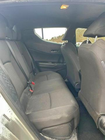 NMTKHMBX5KR099318 - 2019 TOYOTA C-HR XLE Белый фото 6