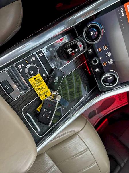 SALWR2RU3KA861258 - 2019 LAND ROVER RANGE ROVE HSE RED photo 12