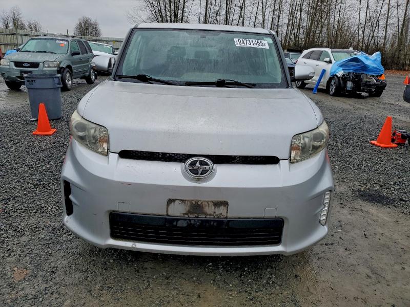 JTLZE4FE6DJ043300 - 2013 TOYOTA SCION XB 银色 照片 5
