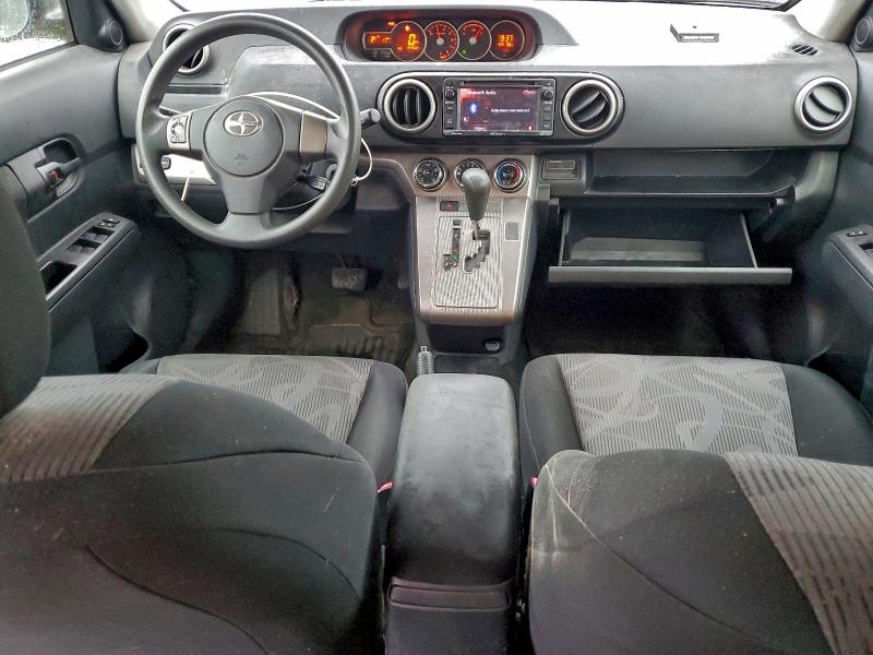 JTLZE4FE6DJ043300 - 2013 TOYOTA SCION XB 银色 照片 8