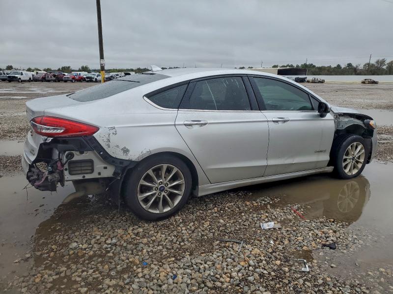 3FA6P0LU7KR170336 - 2019 FORD FUSION SE SILVER photo 3