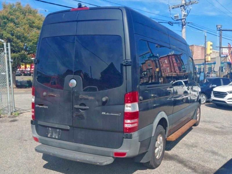 8BRPE7DD0GE130300 - 2016 MERCEDES-BENZ SPRINTER 2500 黑色 照片 4
