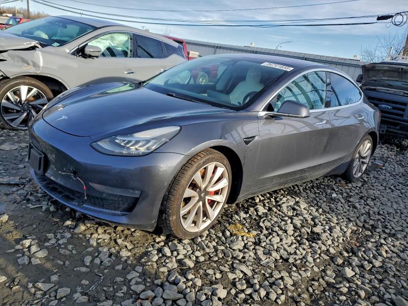 2018 TESLA MODEL 3, 