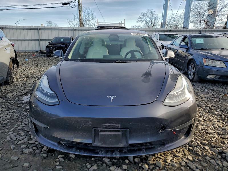 5YJ3E1EB1JF171227 - 2018 TESLA MODEL 3 Сірий фото 5