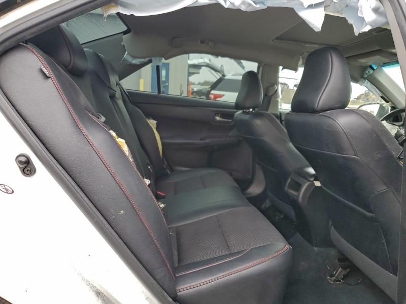 4T1BF1FK2HU424785 - 2017 TOYOTA CAMRY LE Blanc photo 10