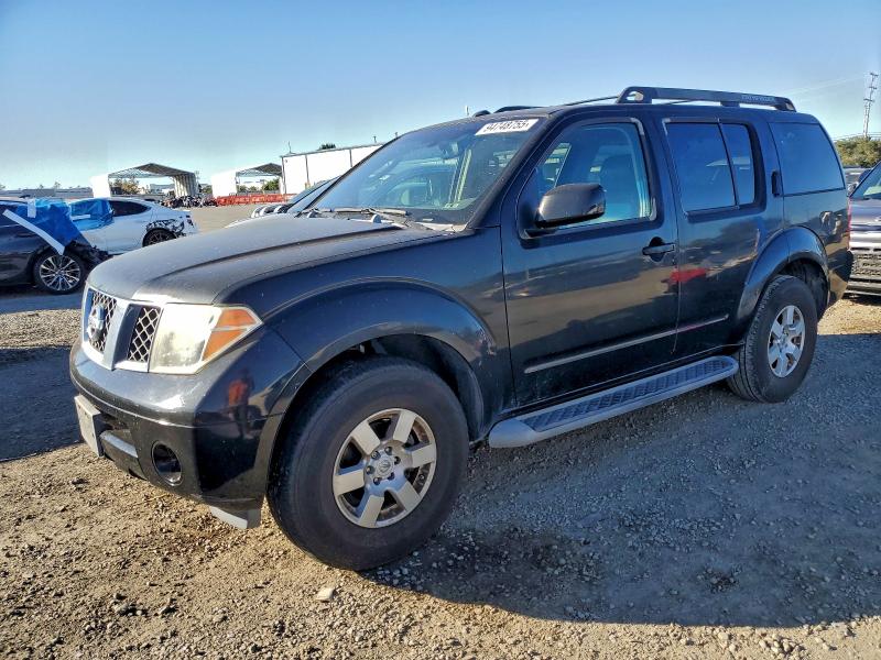 2006 NISSAN PATHFINDER LE, 