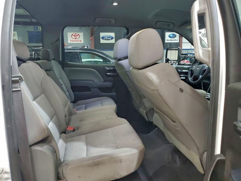 1GC1KUE86GF306406 - 2016 CHEVROLET SILVERADO K2500 HEAVY DUTY WHITE photo 10