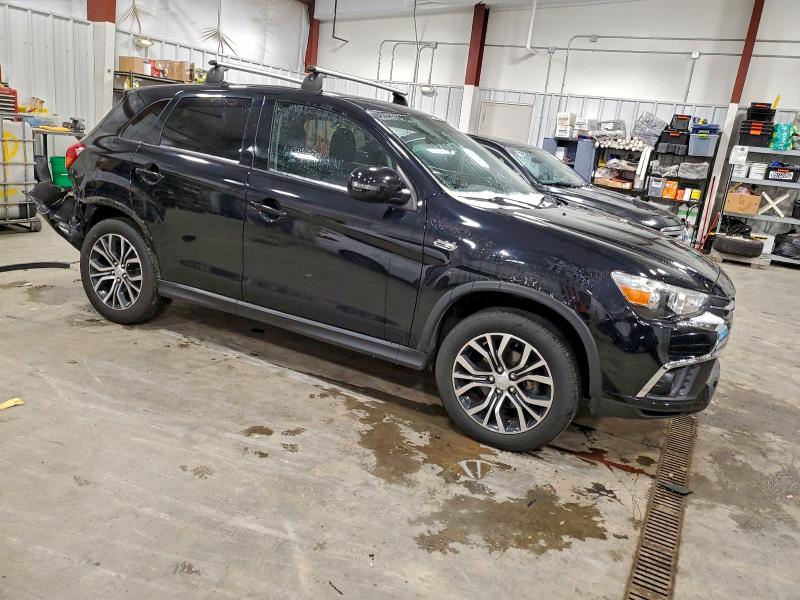 JA4AR3AU0JU017026 - 2018 MITSUBISHI OUTLANDER ES BLACK photo 4