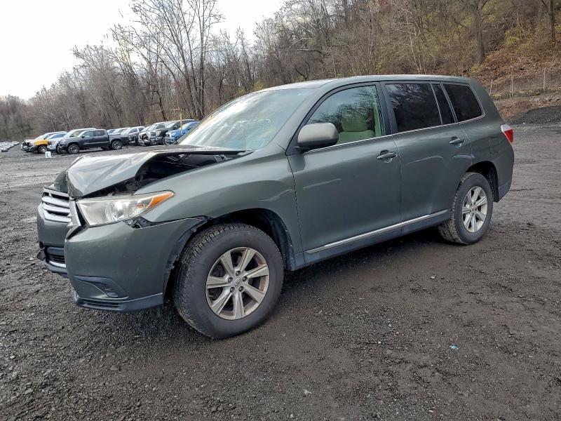 2013 TOYOTA HIGHLANDER BASE, 
