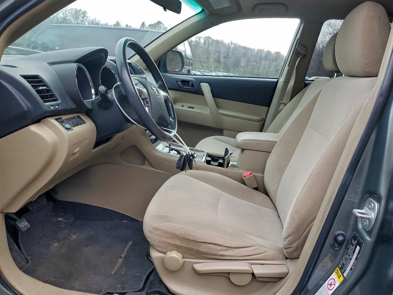 5TDBK3EH8DS244551 - 2013 TOYOTA HIGHLANDER BASE Зеленый фото 7