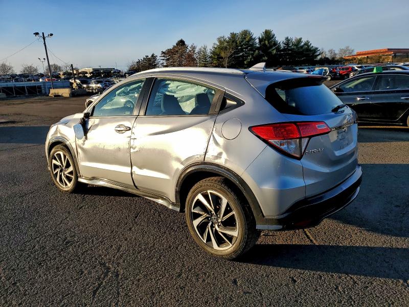 3CZRU6H11KG715132 - 2019 HONDA HR-V SPORT Srebrny zdjęcie 2