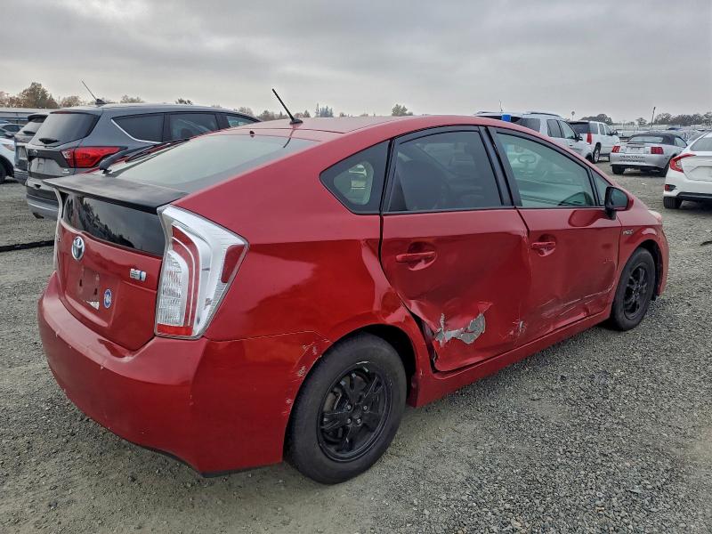 JTDKN3DU9F1937098 - 2015 TOYOTA PRIUS RED photo 3