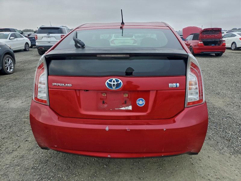 JTDKN3DU9F1937098 - 2015 TOYOTA PRIUS RED photo 6