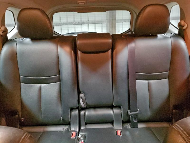 JN8AT2MT0JW490664 - 2018 NISSAN ROGUE S შავი ფოტო 10