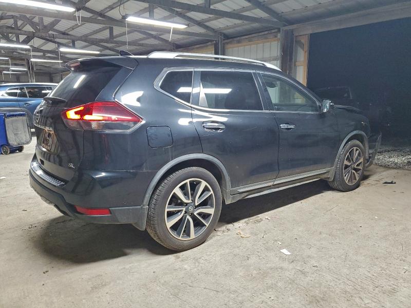 JN8AT2MT0JW490664 - 2018 NISSAN ROGUE S შავი ფოტო 3