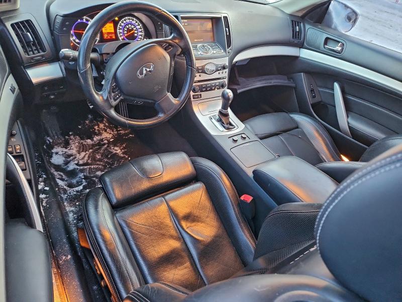 JNKCV64E89M605086 - 2009 INFINITI G37 BASE RED photo 8