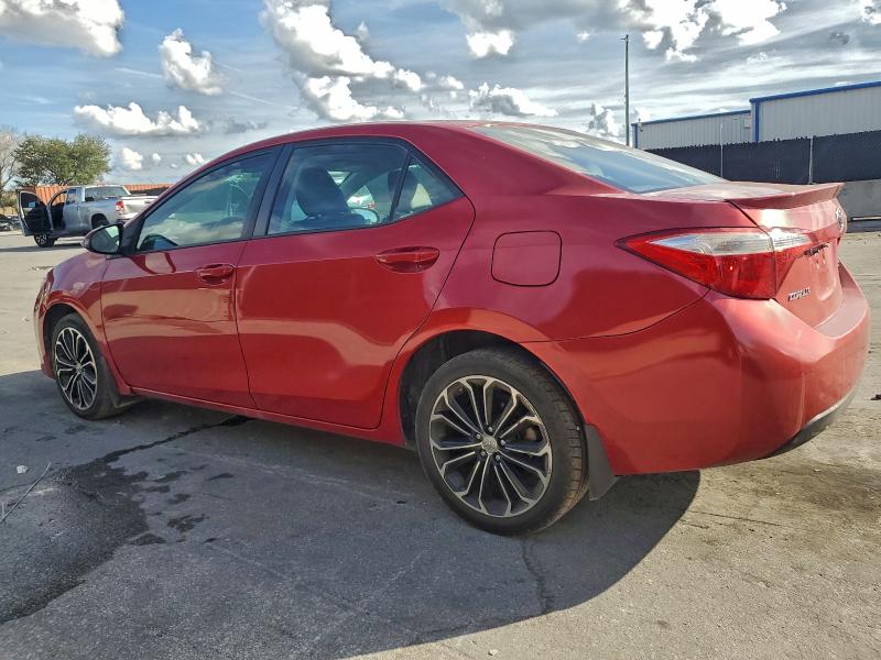 5YFBURHE2FP340170 - 2015 TOYOTA COROLLA L წითელი ფოტო 2