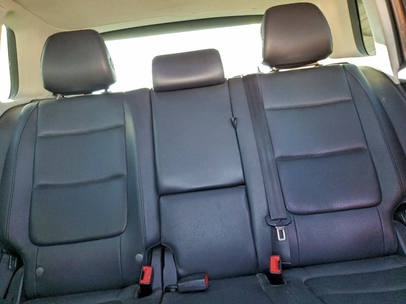 WVGAV7AX7CW004098 - 2012 VOLKSWAGEN TIGUAN S 灰色 照片 10