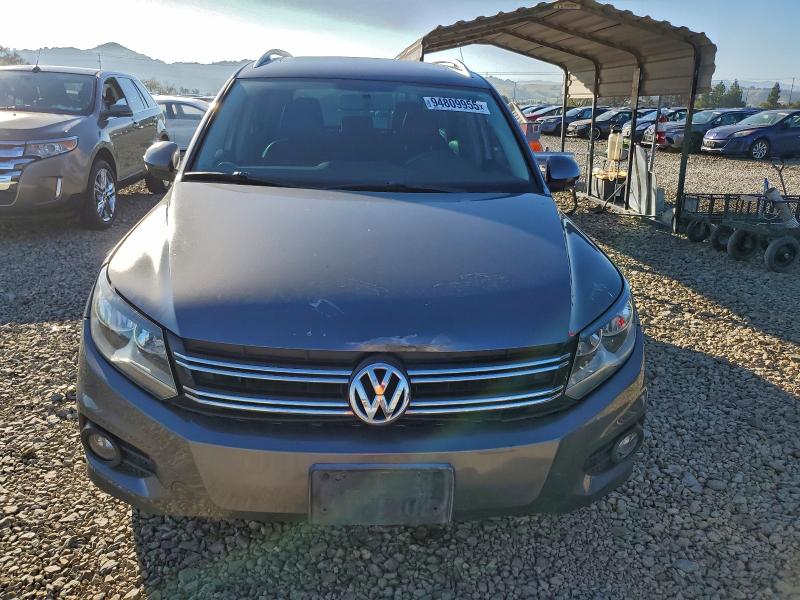 WVGAV7AX7CW004098 - 2012 VOLKSWAGEN TIGUAN S 灰色 照片 5