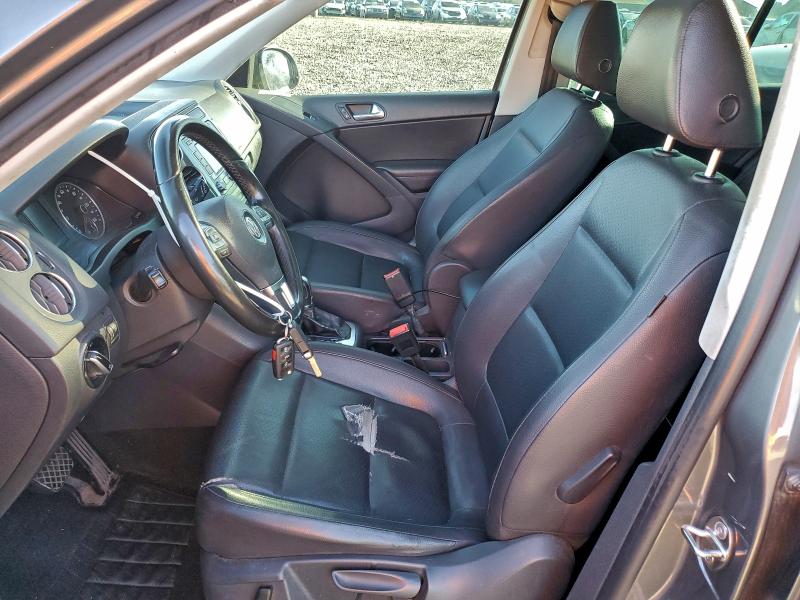 WVGAV7AX7CW004098 - 2012 VOLKSWAGEN TIGUAN S 灰色 照片 7