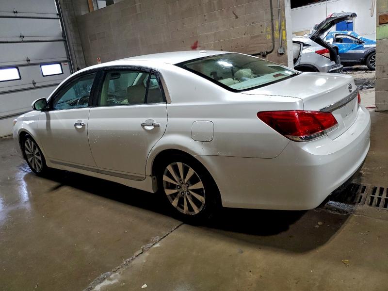 4T1BK3DB1BU415433 - 2011 TOYOTA AVALON BASE 白色 照片 2