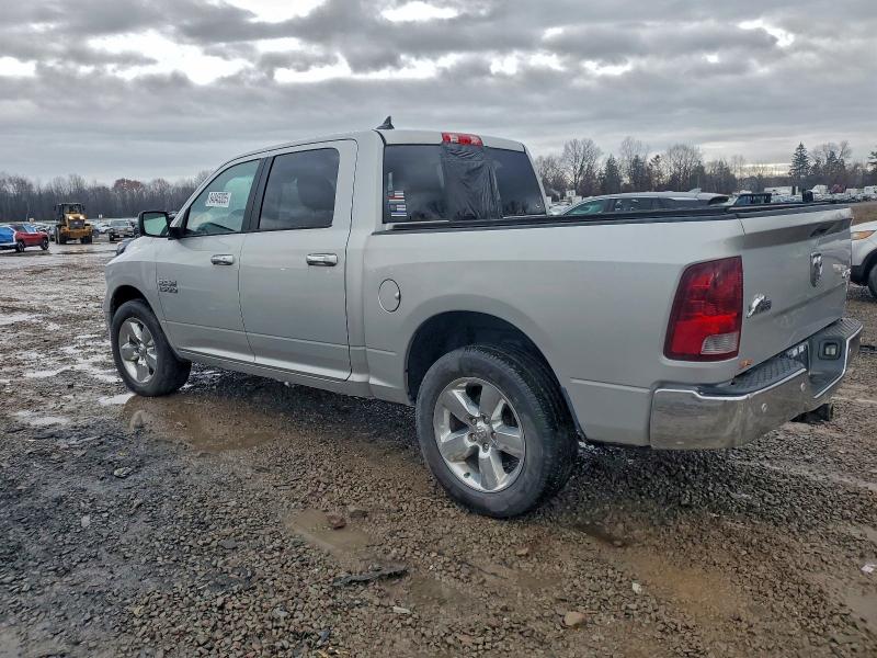 1C6RR7LGXHS589113 - 2017 RAM 1500 SLT SILVER photo 2