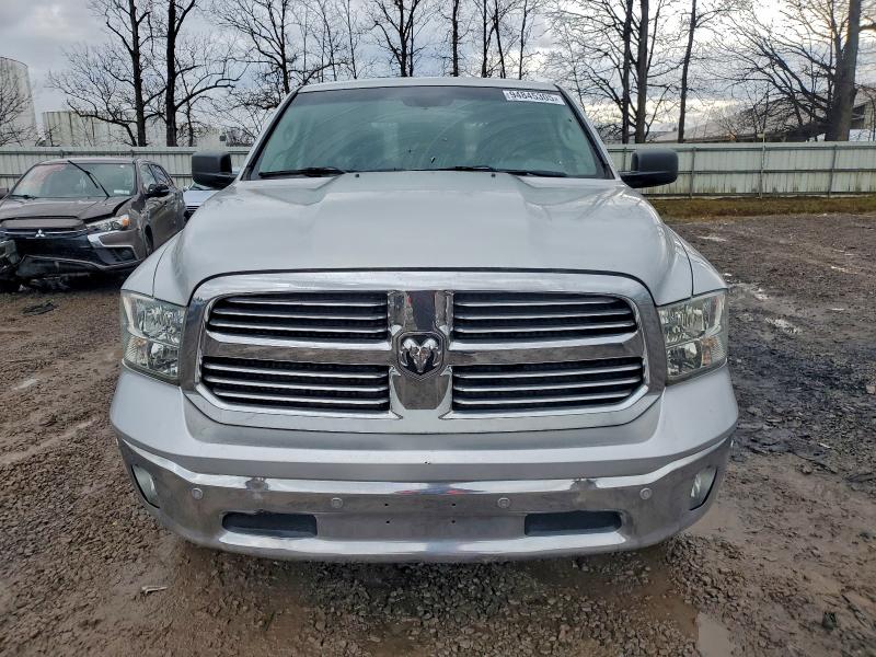 1C6RR7LGXHS589113 - 2017 RAM 1500 SLT SILVER photo 5