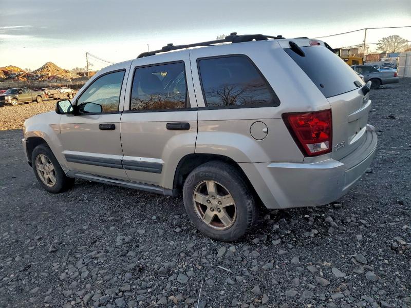 1J4GR48K16C325503 - 2006 JEEP GRAND CHER LAREDO Srebrny zdjęcie 2