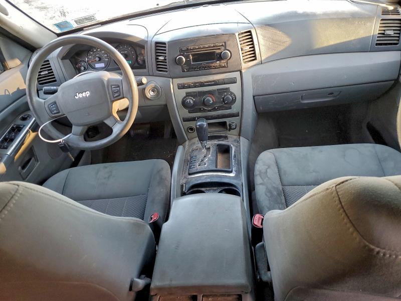 1J4GR48K16C325503 - 2006 JEEP GRAND CHER LAREDO Srebrny zdjęcie 8