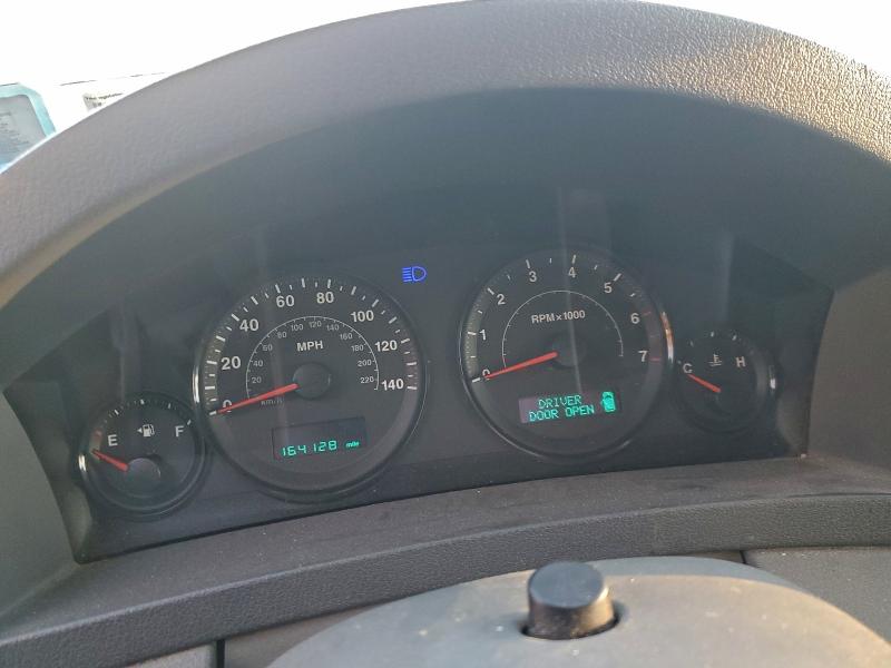 1J4GR48K16C325503 - 2006 JEEP GRAND CHER LAREDO Srebrny zdjęcie 9