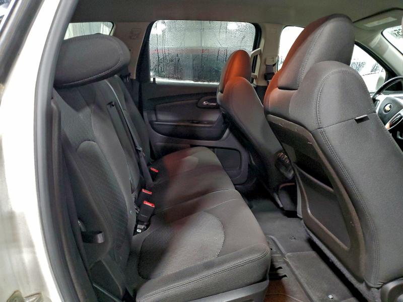 1GNKVGED1BJ168913 - 2011 CHEVROLET TRAVERSE LT WHITE photo 11