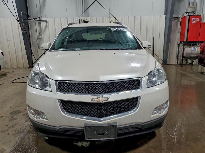 1GNKVGED1BJ168913 - 2011 CHEVROLET TRAVERSE LT WHITE photo 5