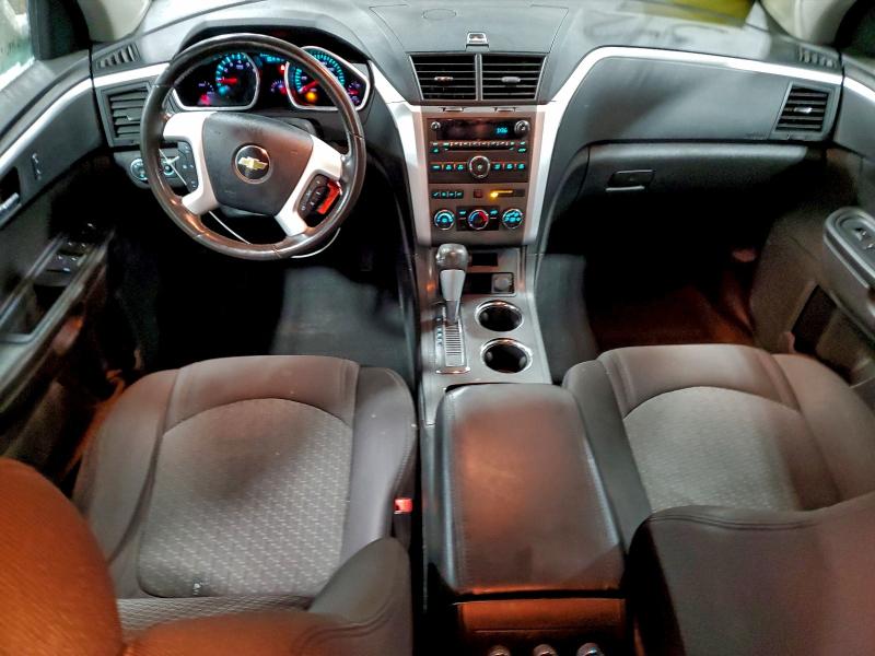 1GNKVGED1BJ168913 - 2011 CHEVROLET TRAVERSE LT WHITE photo 8