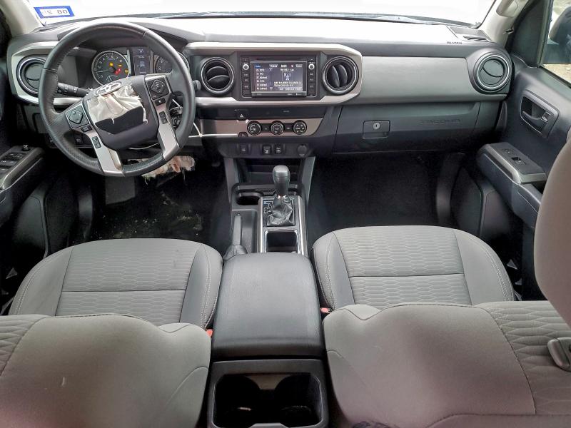 5TFAZ5CN1KX080076 - 2019 TOYOTA TACOMA DOUBLE CAB Сріблястий фото 8