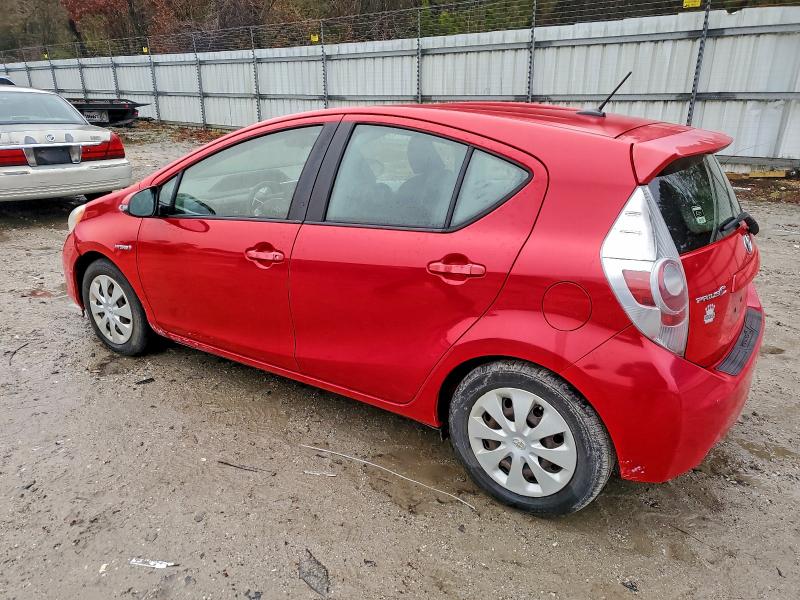 JTDKDTB33C1506460 - 2012 TOYOTA PRIUS C Rot Foto 2