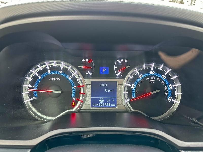 JTEBU5JR5J5558076 - 2018 TOYOTA 4RUNNER SR5/SR5 PREMIUM WHITE photo 8