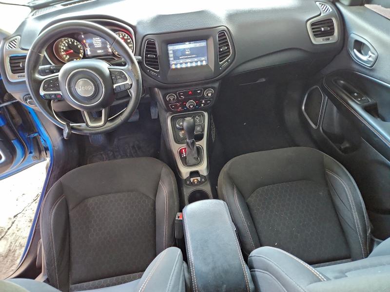 3C4NJDAB4JT107860 - 2018 JEEP COMPASS SPORT 蓝色 照片 8