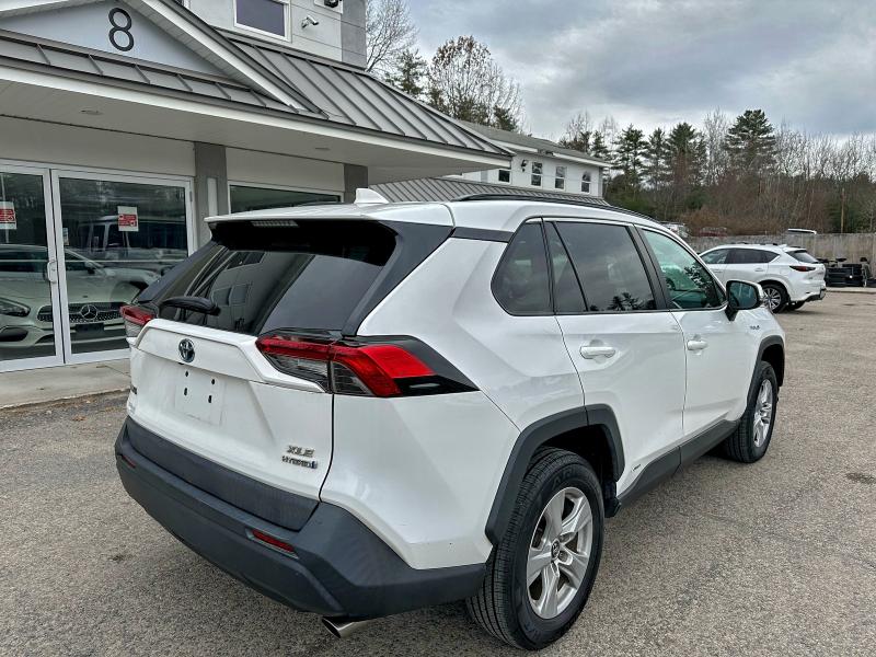 2T3RWRFV5LW089934 - 2020 TOYOTA RAV4 XLE Ақ фото 4