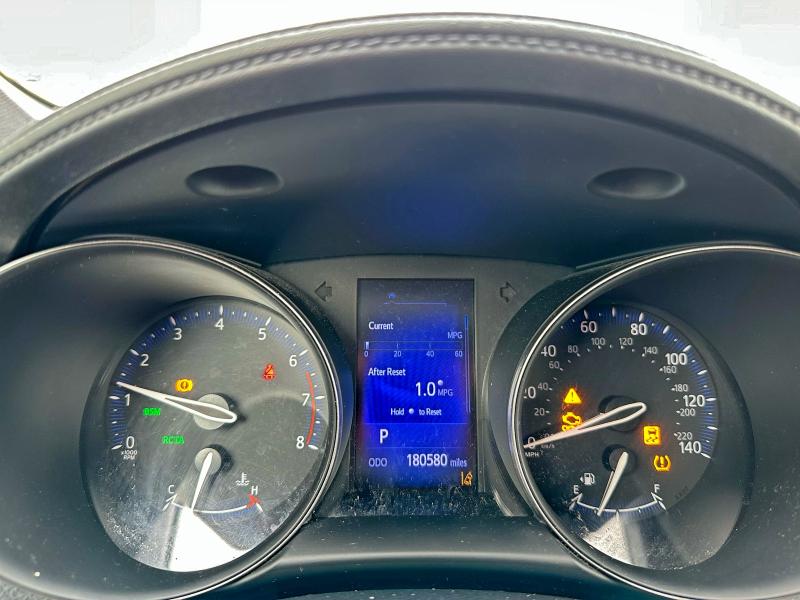 NMTKHMBX2JR029953 - 2018 TOYOTA C-HR XLE Argent photo 8